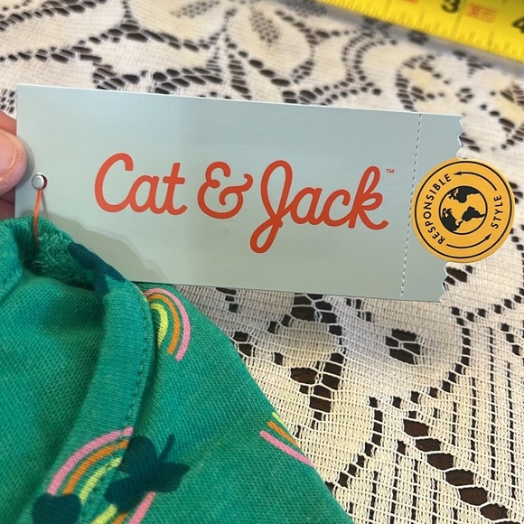 RARE Cat & Jack Shamrock and Rainbow 🌈 Girls  Size 7/8 Short Sleeve 👗 po… - Picture 4 of 6
